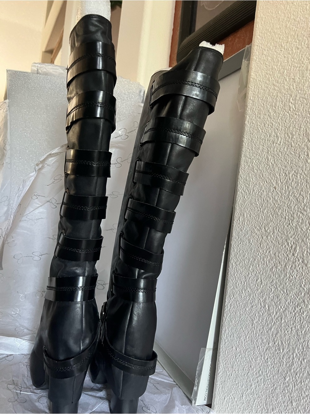 Jessica Simpson brand new black leather boots - Picture 7 of 9